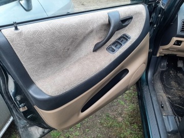 SEDADLA POHOVKA BOKY VNITŘEK SUZUKI LIANA 01-07