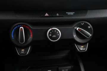 Kia Stonic I Crossover Facelifting 1.0 T-GDI 100KM 2022 Kia Stonic 1.0 T-GDI, Salon Polska, 1. Właściciel, zdjęcie 15