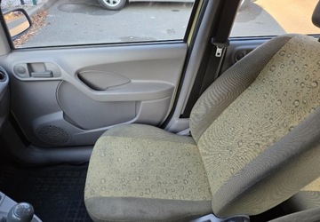 Fiat Panda II Hatchback 5d 1.1 MPI 54KM 2006 Fiat Panda Fiat Panda Klimatyzacja polisa OC i Badania do 2026 roku 1.1, zdjęcie 10