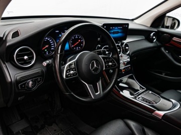 Mercedes GLC C253 SUV Facelifting 2.0 220d 194KM 2021 MERCEDES-BENZ GLC 220 d 4-Matic Suv 194KM 2021, zdjęcie 11