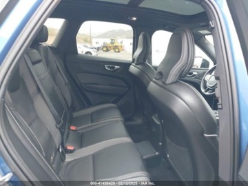 Volvo XC60 II Crossover 2.0 B6 Benzynowy Mild Hybrid 314KM 2021 Volvo XC 60 T8 R-Design 2021 2.0l 2.0 Hybryda Plug-in 313KM, zdjęcie 11