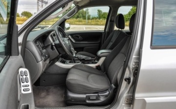 Mazda Tribute I 2.3 16V 150KM 2005 Mazda Tribute 2,3 4x4 Lift 2.3 Benzyna 149KM, zdjęcie 6