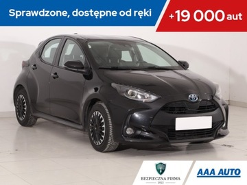 Toyota Yaris IV Hatchback 1.5 Hybrid Dynamic Force 116KM 2021 Toyota Yaris 1.5 VVT-i Hybrid, Salon Polska