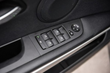 BMW Seria 3 E90-91-92-93 Limuzyna E90 318d 143KM 2008 BMW 320 LCI 320d 143KM ! Super Stan ! Opłacona !, zdjęcie 21