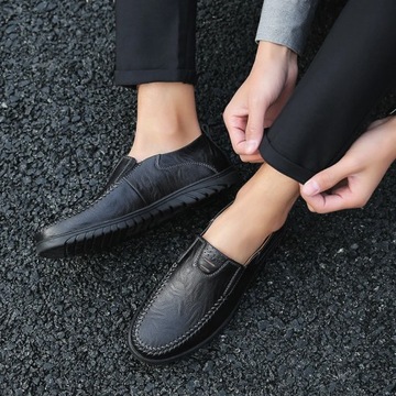 Элегантные кожаные туфли, мокасины черного цвета, экологическая кожа.