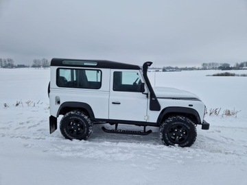 Land Rover Defender III 90 Station Wagon 2.2 TD4 122KM 2014 Land Rover Defender 90 4x4, zdjęcie 2