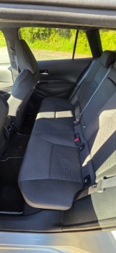 Toyota Corolla XII TS Kombi 2.0 Hybrid Dynamic Force 184KM 2019 Toyota Corolla XII 2.0 Combi Hybryda Komfort + Tech, zdjęcie 11