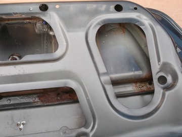 ЗАДНЯЯ ДВЕРЬ MERCEDES C W203 Седан 00-07