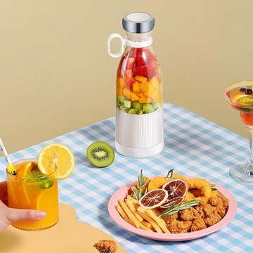 Kubek do wyciskania soku z cytryny i pomarańczy przez USB, biały