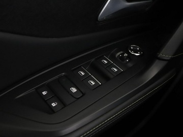 Peugeot 308 II Hatchback Facelifting 1.2 PureTech 130KM 2021 Peugeot 308 1.2 GT Automat Nawigacja Aktywny, zdjęcie 38