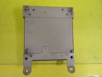 JEDNOTKA MOTORU MAZDA 323F 1.5 E2T86886M2 / Z5B518881B NR687