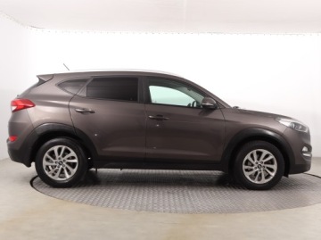 Hyundai Tucson III SUV 1.7 CRDi 141KM 2016 Hyundai Tucson 1.7 CRDi, Salon Polska, Automat, zdjęcie 5