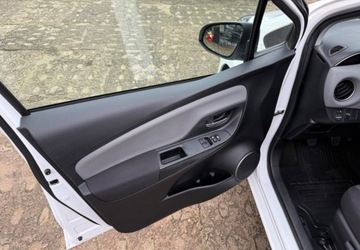 Toyota Yaris III Hatchback 5d Facelifting 1.0 VVT-i 69KM 2014 Toyota Yaris Toyota Yaris Benzyna 70KM, zdjęcie 9