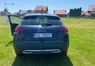 DS 4 I Hatchback (Citroen) 1.6 VTi 120KM 2011 Citroen DS4 Citroen DS4 VTi 120 SoChic 1.6 Benzyna 120KM, zdjęcie 4