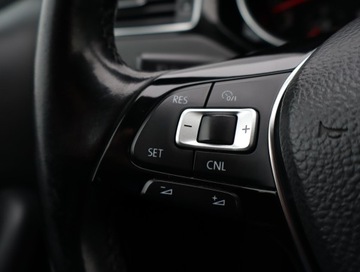 Volkswagen Jetta VI Sedan Facelifting 1.4 TSI 125KM 2014 VW Jetta 1.4 TSI, Salon Polska, Skóra, Navi, zdjęcie 18