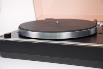 Проигрыватель Thorens TD 321