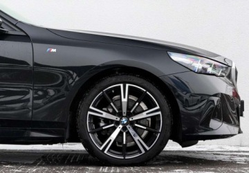 BMW Seria 5 G90-91 2025 BMW Seria 5 I wlasciciel M Sport Hak Gwarancja Bezwypadkowy FVAT23, zdjęcie 11