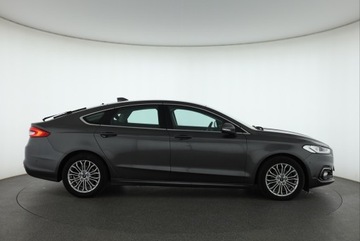 Ford Mondeo V Liftback Facelifting 2.0 EcoBlue 150KM 2020 Ford Mondeo 2.0 EcoBlue, Salon Polska, zdjęcie 5