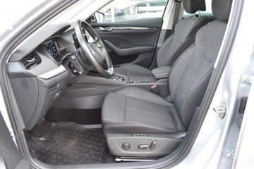 Skoda Octavia IV Kombi 2.0 TDI 150KM 2022 Skoda Octavia 2.0TDI 150KM Style Combi DSG Smartlink Kamera Kessy ACC Ambi, zdjęcie 29
