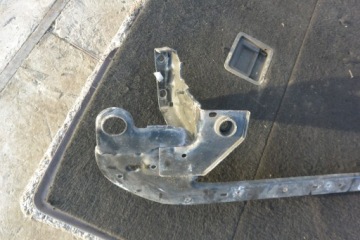 MASERATI QUATTROPORTE VI НИЖНЯЯ ПАЛКА РАДИАТОРА