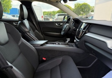 Volvo XC60 II Crossover T4 190KM 2019 Volvo XC 60 2.0 T4 190KM Gwarancja Momentum Pro Salon PL FV23 2.0 Benzyna, zdjęcie 33