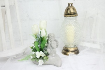 Ангел на могиле, украшение, композиция СЕРДЦЕ, кладбище