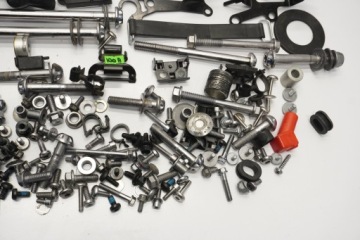 TRIUMPH ROCKET 3 R 20 БОЛТЫ ВИНТЫ