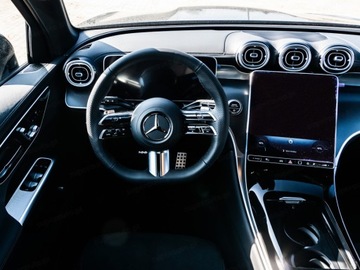 Mercedes GLC C254/X254 Coupe 2.0 200 204KM 2025 MERCEDES-BENZ GLC 200 4-Matic AMG Line 2.0 (204KM) 2025, zdjęcie 7