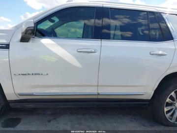  GMC Yukon Denali 2021 6.2l 6.2 Benzyna 420KM, zdjęcie 2