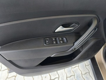 Dacia Duster II SUV 1.6 SCe 115KM 2019 Dacia Duster 1 właściciel Salon Polska, zdjęcie 14