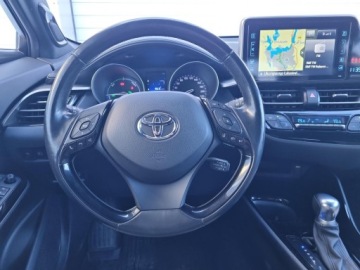 Toyota C-HR I Crossover 1.8 Hybrid 122KM 2018 Toyota C-HR 1.8 Hybrid Selection C-HR HSD SELECTIO, zdjęcie 16