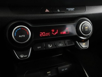 Kia Stonic I Crossover 1.0 T-GDI 120KM 2020 Kia Stonic automat mHEV navi kamera hak tempomat, zdjęcie 26