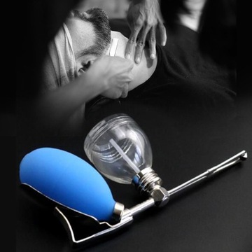 Аппликатор для талька в бутылке с помпой для парикмахерских