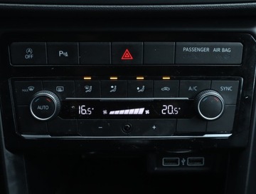 Volkswagen T-Cross SUV 1.0 TSI 115KM 2019 VW T-Cross 1.0 TSI, Salon Polska, Klima, zdjęcie 14