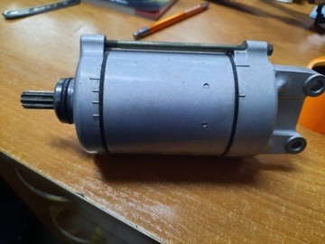 Оригинальный стартер Honda VTX 1300.