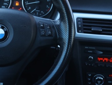 BMW Seria 3 E90-91-92-93 Coupe E92 320i 170KM 2008 BMW 3 320 i, Xenon, Klima, Klimatronic, Tempomat, zdjęcie 19