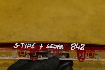 TŘETÍ SVĚTLO STOPU JAGUAR S-TYPE FL