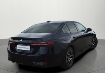 BMW Seria 5 G90-91 Sedan Plug-In 3.0 50e 489KM 2024 BMW Seria 5 550e 489KM xDrive M Sport Adaptive LED BowersWilkins Ambiente, zdjęcie 24