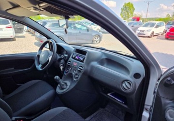 Fiat Panda II Hatchback 5d 1.1 MPI 54KM 2009 Fiat Panda 1,1 Ben Klima 1.1 Benzyna 55KM, zdjęcie 12
