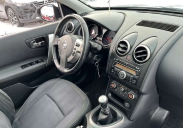 Nissan Qashqai I Crossover 2.0 140KM 2010 Nissan Qashqai2 panorama 7- osobowy 2.0 Benzyna 141KM, zdjęcie 35