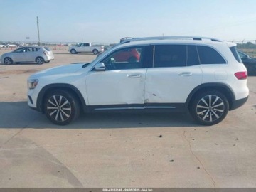 Mercedes GLB 2022 Mercedes-Benz GLB 250 2022 2.0l 2.0 Benzyna 221KM, zdjęcie 2