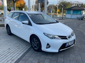 Toyota Auris II Touring Sports D-4D 90 90KM 2013 Toyota Auris 1.4 90 KM Zadbana Jeden wlasciciel. 1.4 Diesel, zdjęcie 10