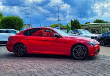 Alfa Romeo Giulia II Sedan Facelifting 2023 2.0 GME Turbo 280KM 2025 Alfa Romeo Giulia Alfa Romeo Giulia Intensa 2.0 Benzyna 280KM, zdjęcie 3