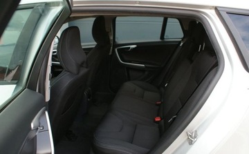 Volvo V60 I Kombi Facelifting 2.0 D2 DRIVE-E 120KM 2018 Volvo V60 Volvo V60 D2 Drive-E Momentum 2.0 Diesel 120KM, zdjęcie 7