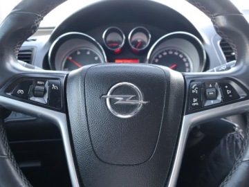 Opel Insignia I Sports Tourer 2.0 CDTI ECOTEC 130KM 2011 Opel Insignia 2.0 CDTI, Navi, Klima, Klimatronic, zdjęcie 15