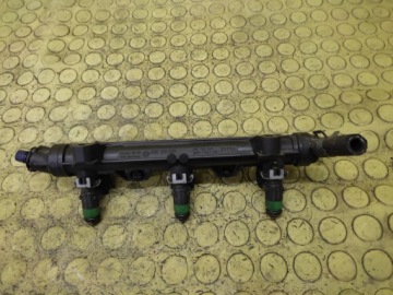 VW POLO IV 1.2 Kraftstoffverteiler Einspritzleiste 03E133320