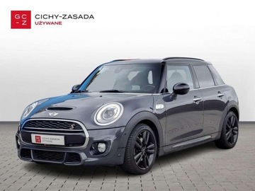 Mini Mini F56 Hatchback 2.0 192KM 2017 MINI Cooper S 2.0 aut 192KM Head-up ACC DCC KAMERA 2.0 Benzyna
