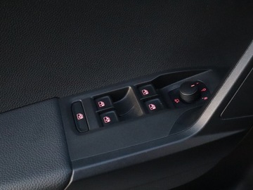 Seat Ibiza V Hatchback 5d Facelifting 1.0 TSI 95KM 2022 Seat Ibiza 1.0 TSI, Salon Polska, 1. Właściciel, zdjęcie 17