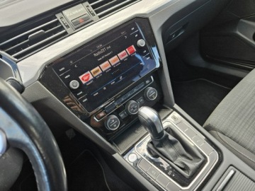 Volkswagen Passat B8 2020 Volkswagen Passat 1,6 Diesel 120KM nawigacja DSG, zdjęcie 10