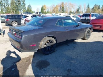 Dodge Challenger III 2019 Dodge Challenger DODGE CHALLENGER RT 5.7 Benzyna 375KM, zdjęcie 2
